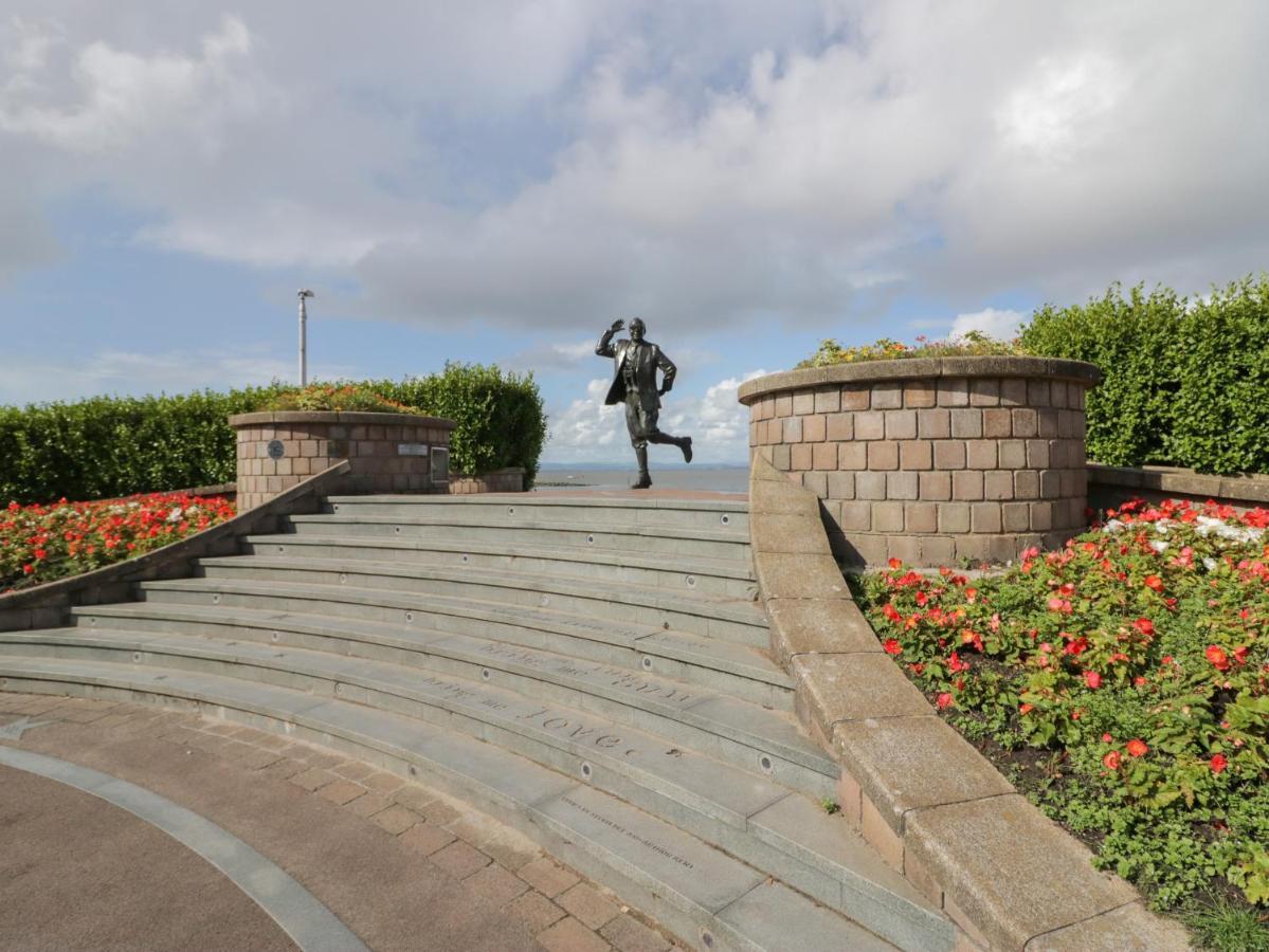 Eden On The Crescent Apartment Morecambe Exterior foto